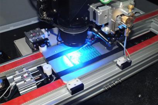 激光焊锡——微电子行业必不可少的激光焊锡